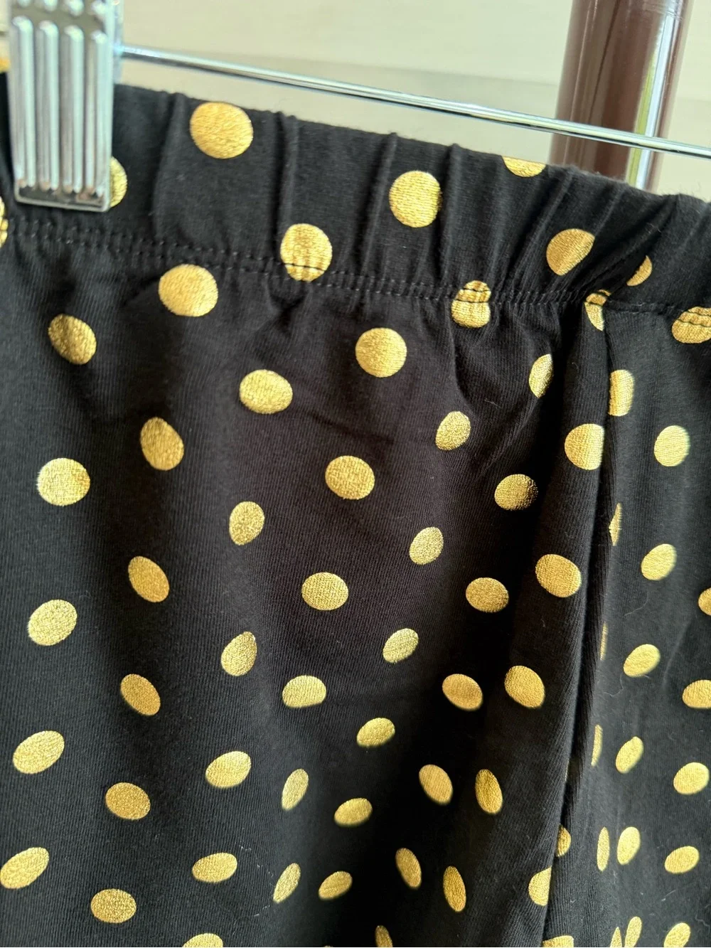No Boundaries Black Skinny Gold Polka Dot Pants - Picture 7 of 7